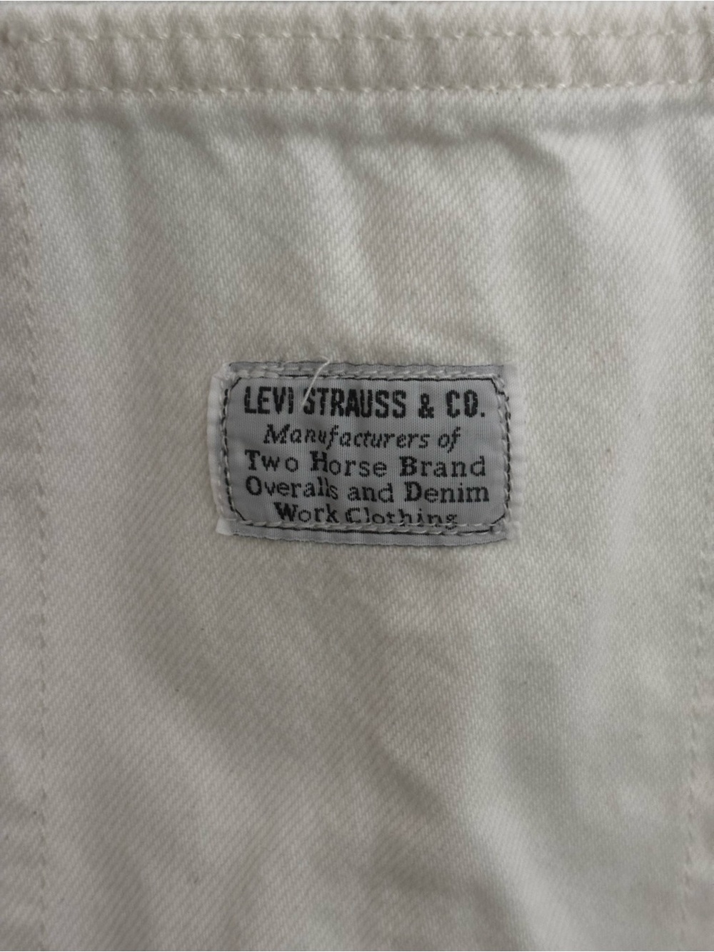 Levi Strauss White Denim Short Bib Overalls with Adjustable Straps Size Large - Picture 6 of 12